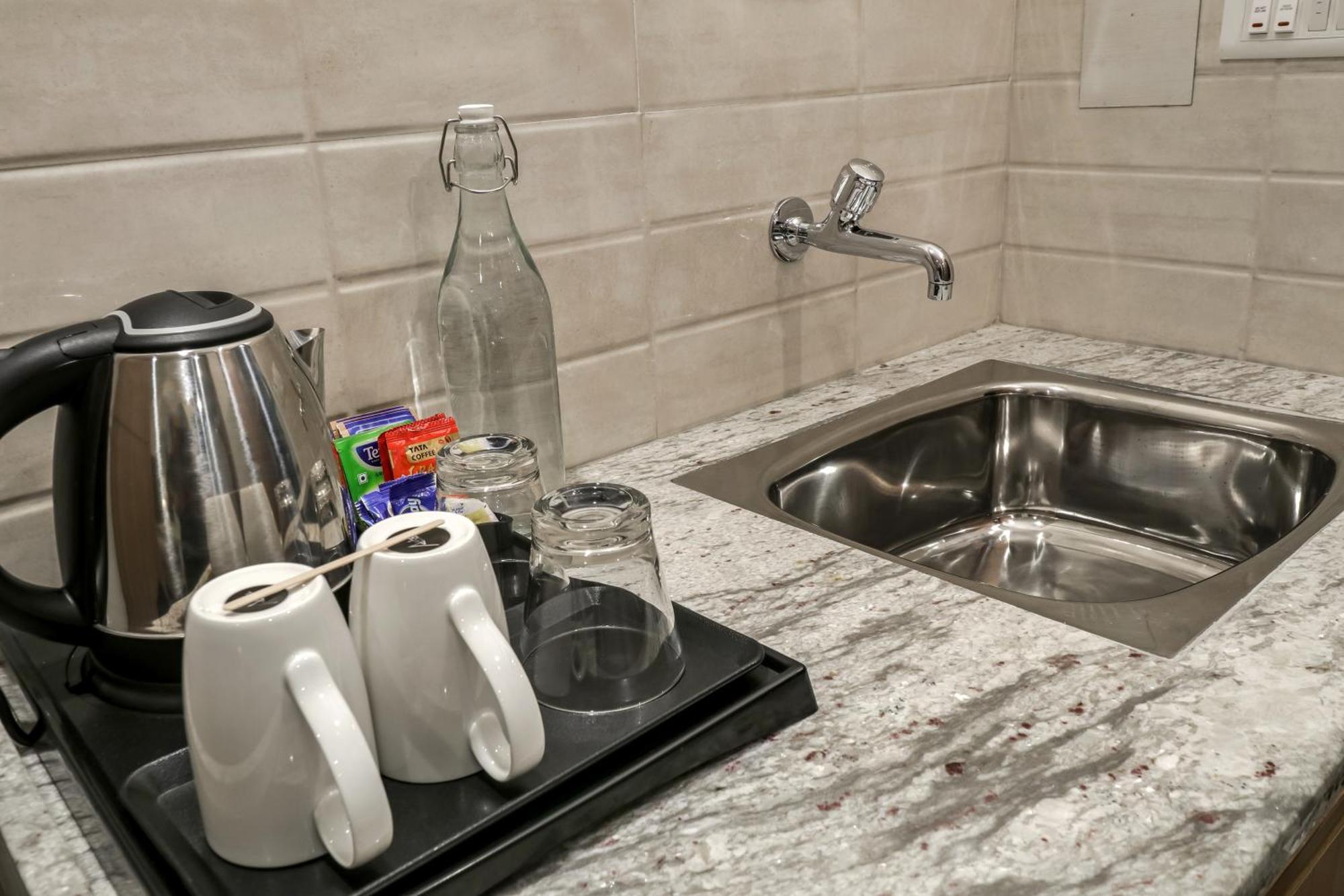 Starlit Suites Newtown Kolkata Eksteriør bilde